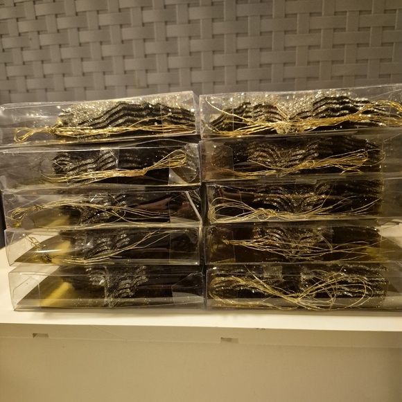 Elegant Glittery Silver Maple Leaf Ornaments - 50 total - Picture 8 of 8